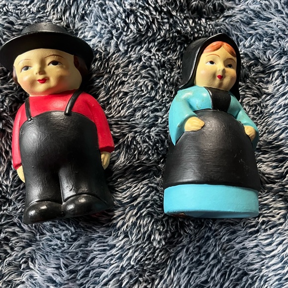 Thanksgiving pilgrims salt and pepper shakers - Picture 6 of 6